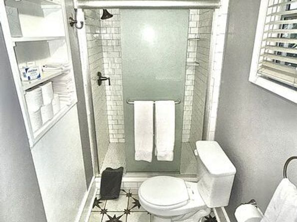 2640 Vineyard Avenue, Los Angeles CA 90016