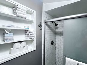 2640 Vineyard Avenue, Los Angeles CA 90016