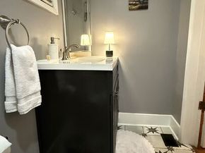 2640 Vineyard Avenue, Los Angeles CA 90016