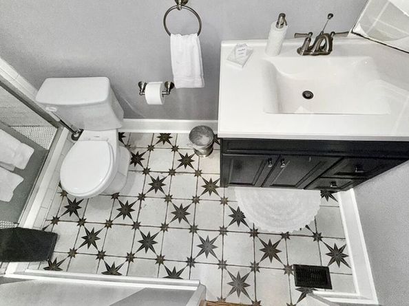 2640 Vineyard Avenue, Los Angeles CA 90016