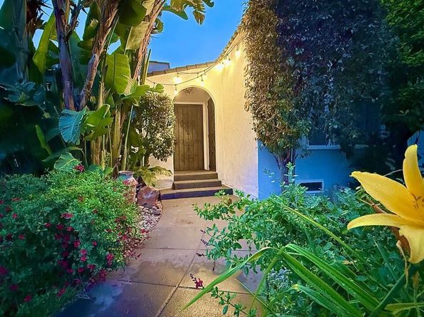 2640 Vineyard Avenue, Los Angeles CA 90016