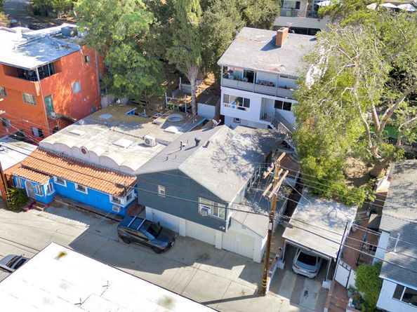 3662 Fredonia Drive, Los Angeles CA 90068