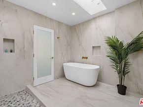 9213 Warbler Way, Los Angeles CA 90069