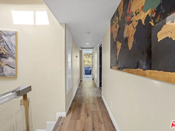 9213 Warbler Way, Los Angeles CA 90069