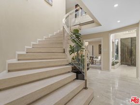 9213 Warbler Way, Los Angeles CA 90069