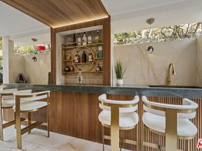 9213 Warbler Way, Los Angeles CA 90069