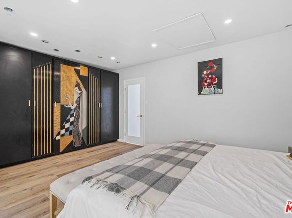 9213 Warbler Way, Los Angeles CA 90069
