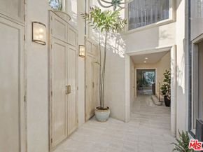 9213 Warbler Way, Los Angeles CA 90069