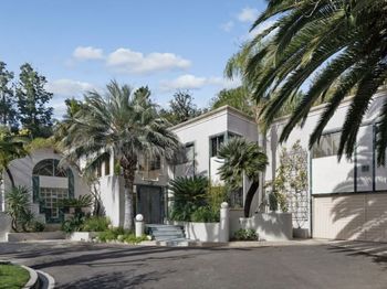 9213 Warbler Way