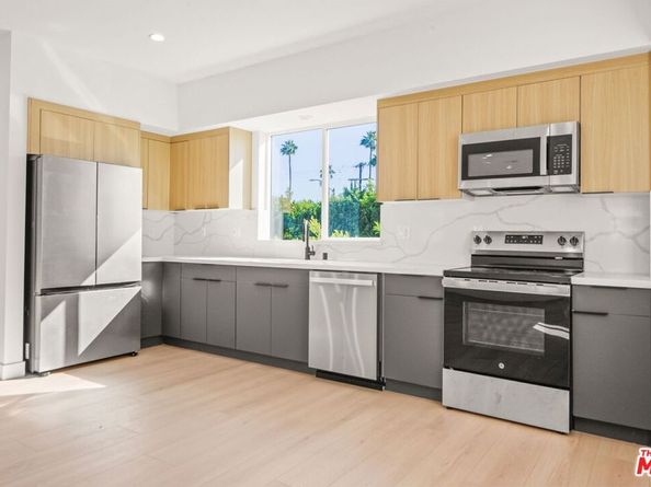 1707 S Burnside Avenue, Los Angeles CA 90019