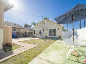 1138 S Windsor Boulevard, Los Angeles CA 90019