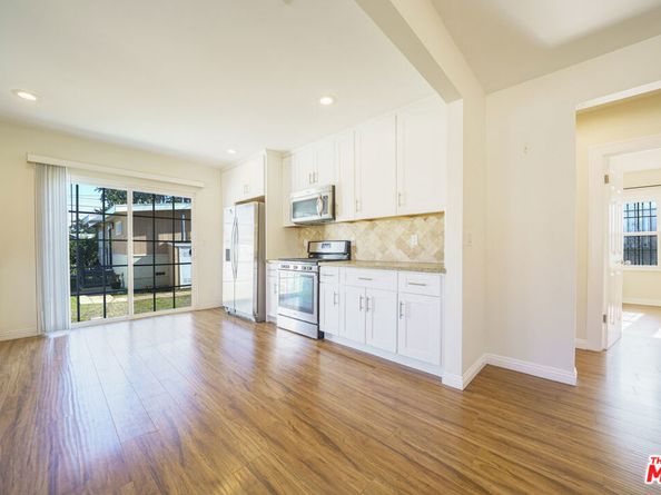 1138 S Windsor Boulevard, Los Angeles CA 90019