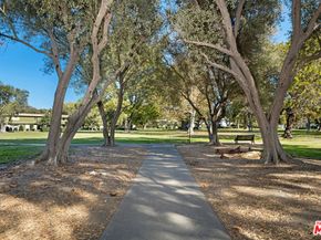 5432 Village, Los Angeles CA 90016