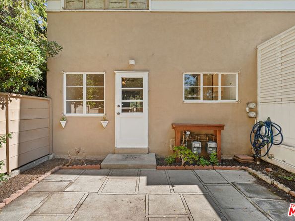 5432 Village, Los Angeles CA 90016