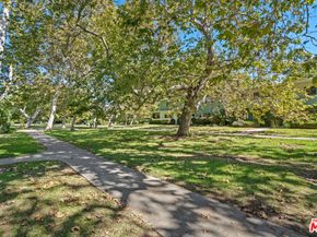 5432 Village, Los Angeles CA 90016