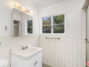 5432 Village, Los Angeles CA 90016