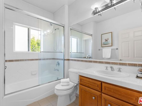 11840 Rowles Court, Los Angeles CA 90066