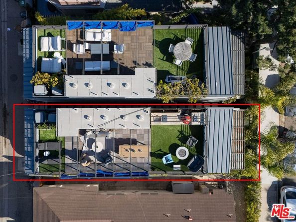 303 Venice Way, Venice CA 90291