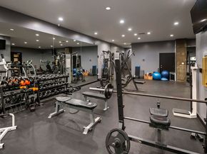 7135 Hollywood Boulevard 509, Los Angeles CA 90046