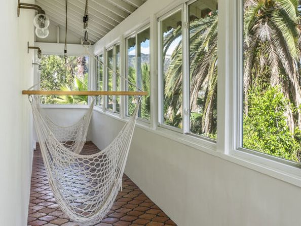 6749 Whitley Terrace, Los Angeles CA 90068