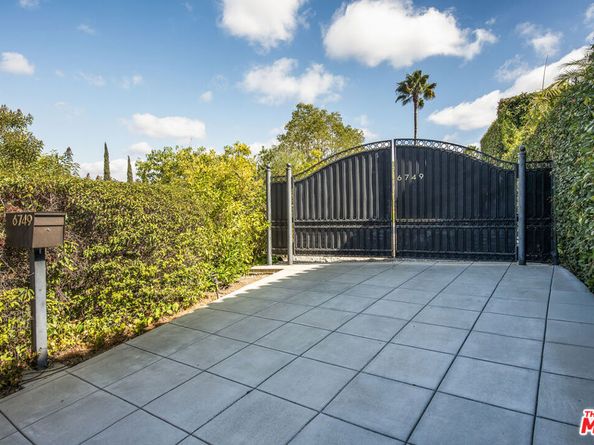 6749 Whitley Terrace, Los Angeles CA 90068