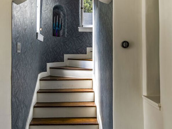 6749 Whitley Terrace, Los Angeles CA 90068