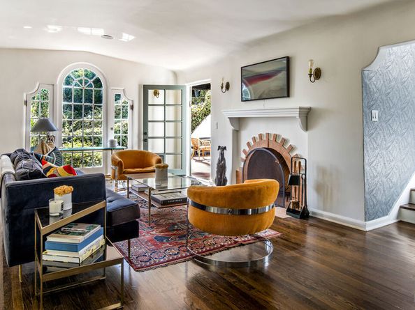 6749 Whitley Terrace, Los Angeles CA 90068