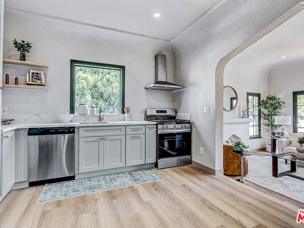 1801 S Sycamore Avenue, Los Angeles CA 90019