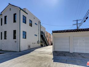 1801 S Sycamore Avenue, Los Angeles CA 90019