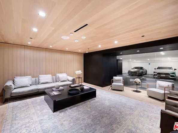 8899 Beverly Blvd 5D, West Hollywood CA 90048