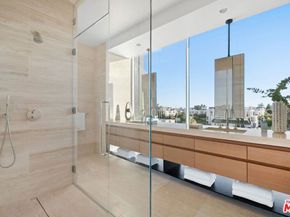 8899 Beverly Blvd 5D, West Hollywood CA 90048