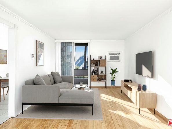 425 S Kenmore Avenue 104, Los Angeles CA 90020