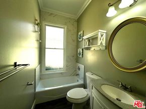 1955 Bonsallo Avenue, Los Angeles CA 90007