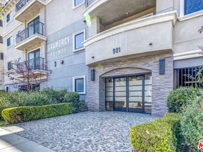 901 S Gramercy Drive 205, Los Angeles CA 90019