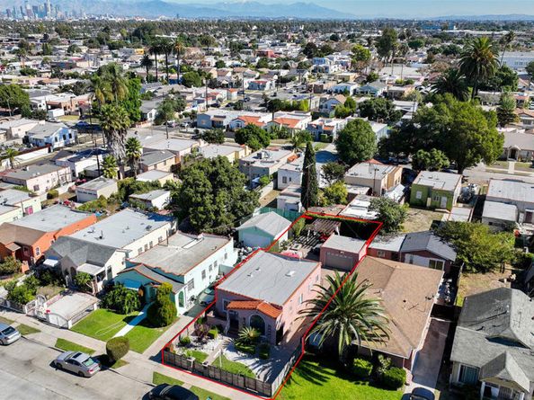 5922 6th Avenue, Los Angeles CA 90043