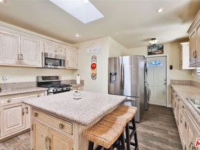5922 6th Avenue, Los Angeles CA 90043
