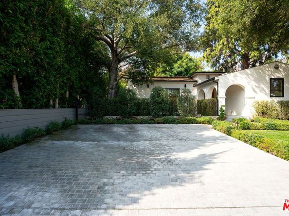 4935 Agnes Avenue, Valley Village CA 91607