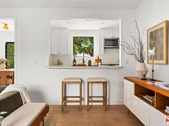 4935 Agnes Avenue, Valley Village CA 91607