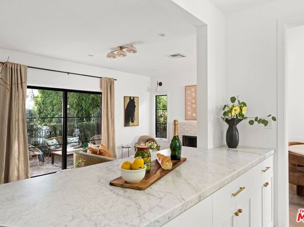 4935 Agnes Avenue, Valley Village CA 91607