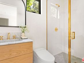 4935 Agnes Avenue, Valley Village CA 91607