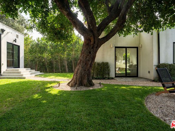 4935 Agnes Avenue, Valley Village CA 91607