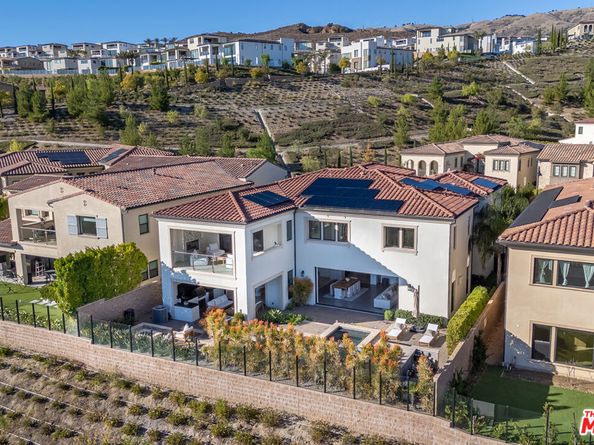 20162 W Cromwell Way, Porter Ranch CA 91326