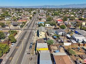 10800 S San Pedro Street, Los Angeles CA 90061