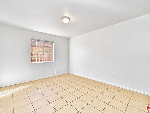 10800 S San Pedro Street, Los Angeles CA 90061