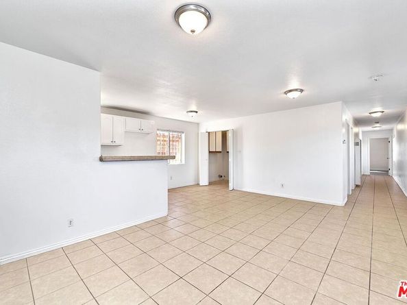 10800 S San Pedro Street, Los Angeles CA 90061