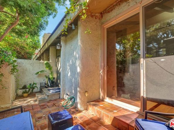 11732 Moorpark Street J, Studio City CA 91604