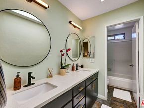 11732 Moorpark Street J, Studio City CA 91604