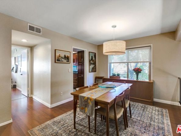 11732 Moorpark Street J, Studio City CA 91604