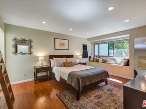 11732 Moorpark Street J, Studio City CA 91604