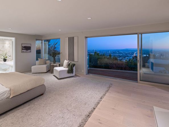 8515 Hedges Way, Los Angeles CA 90069